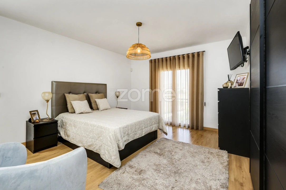 Moradia T5 para Venda em São Domingos de Rana Foto 23