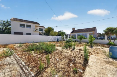 Moradia T1 para Venda em Vale da Pedra