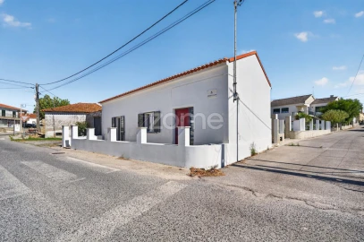 Moradia T1 para Venda em Vale da Pedra