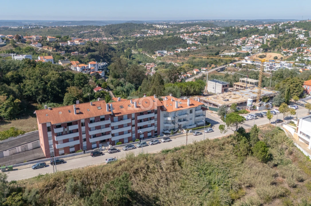Apartamento T2 para Venda em Santo Antonio dos Olivais Foto 33