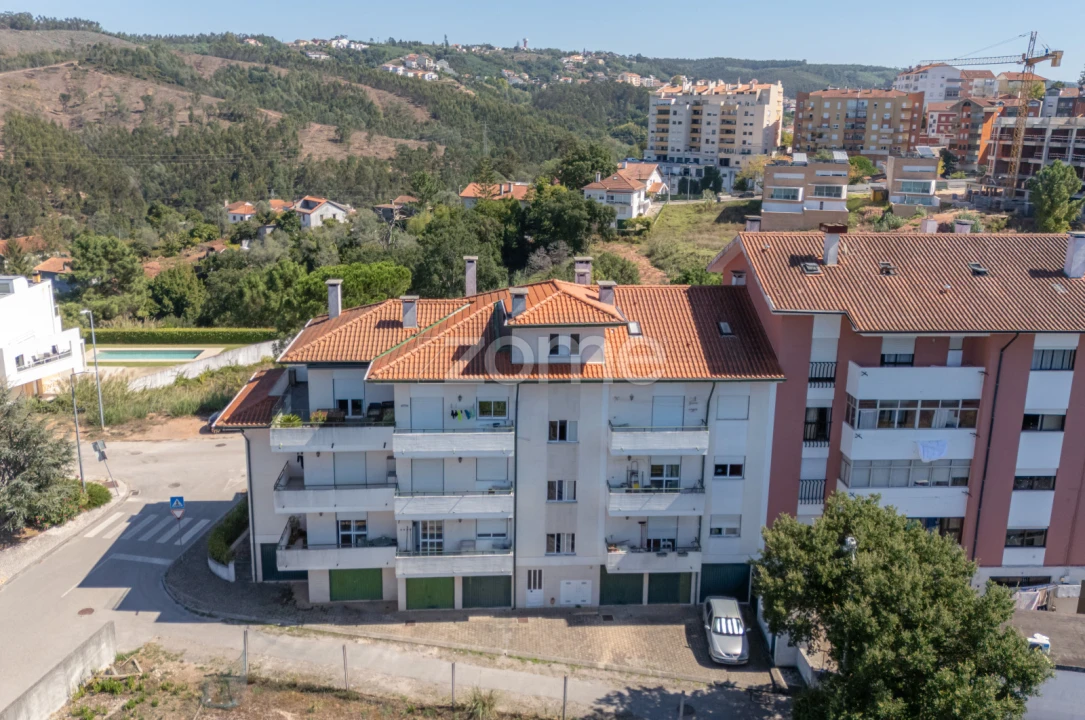 Apartamento T2 para Venda em Santo Antonio dos Olivais Foto 2