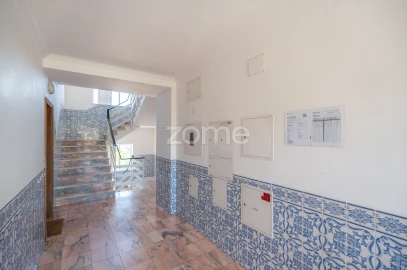 Apartamento T2 para Venda em Santo Antonio dos Olivais