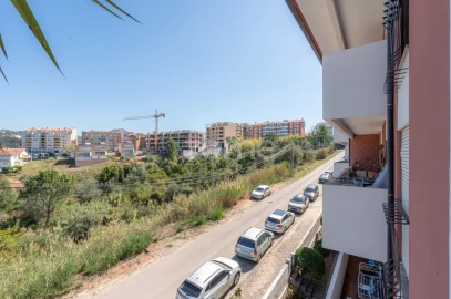 Apartamento T2 para Venda em Santo Antonio dos Olivais