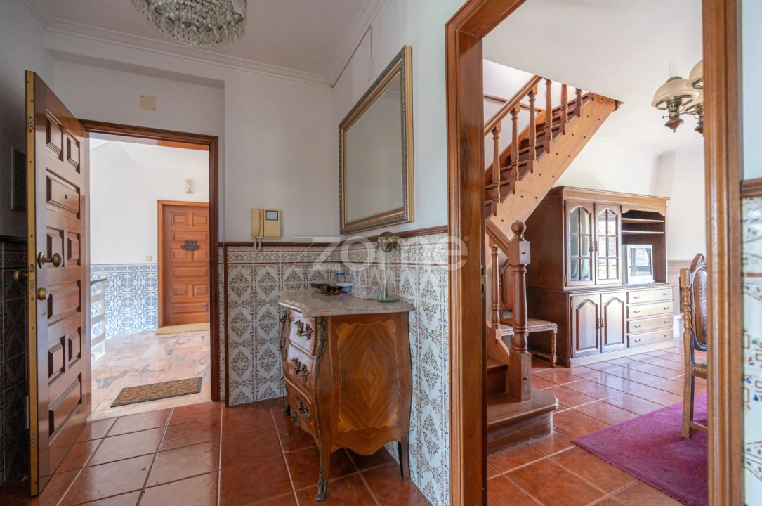 Apartamento T2 para Venda em Santo Antonio dos Olivais Foto 23
