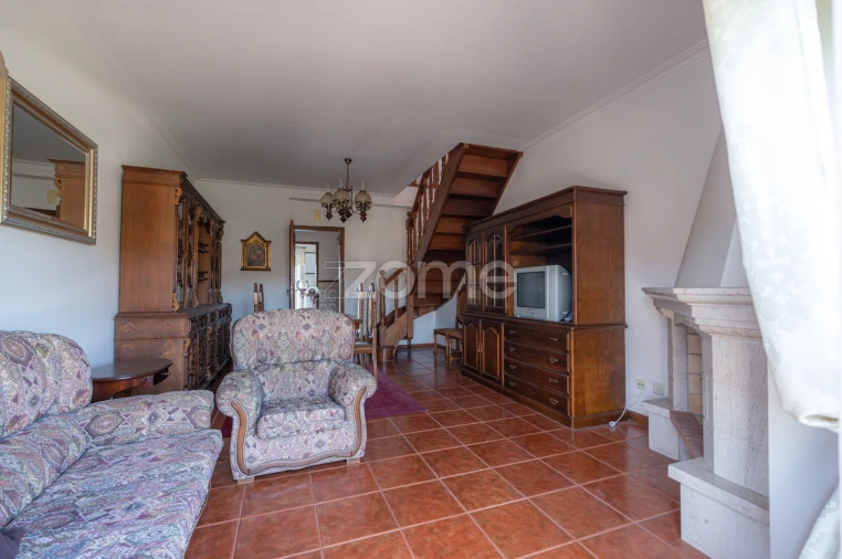 Apartamento T2 para Venda em Santo Antonio dos Olivais Foto 25