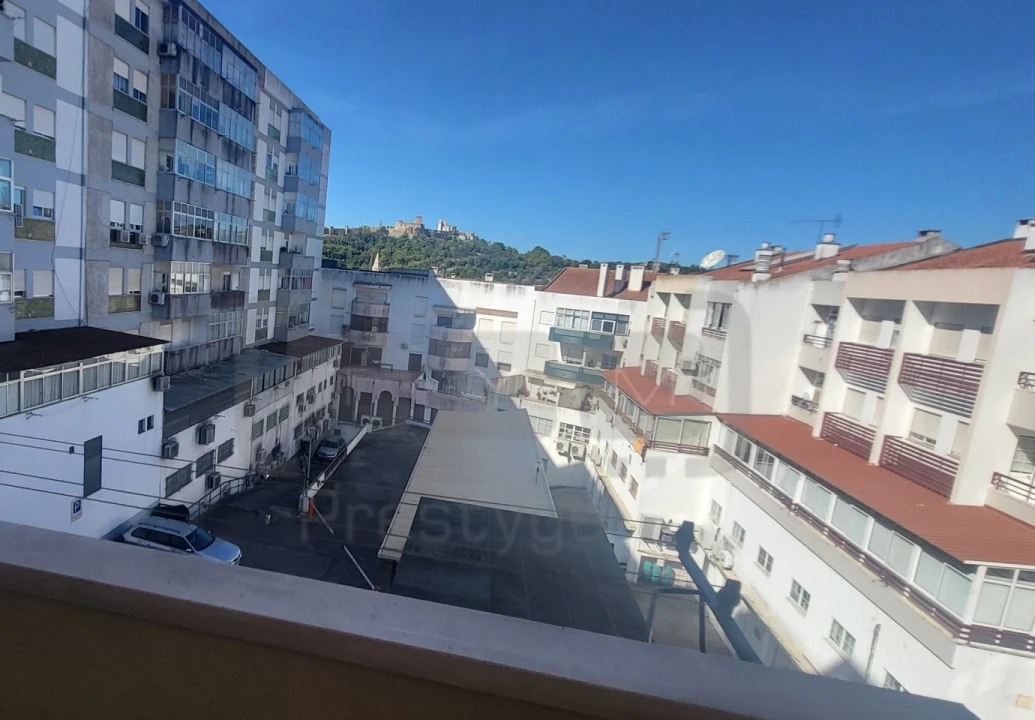 Apartamento T2 para Venda em São João Baptista e Santa Maria dos Olivais Foto 9