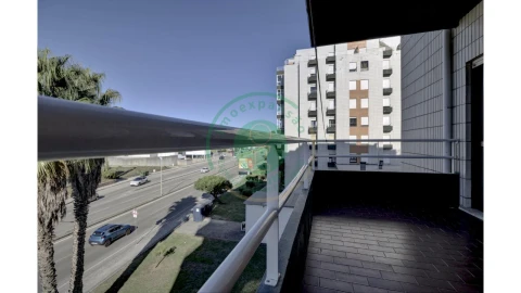 Apartamento T2 para Arrendamento em Tavarede