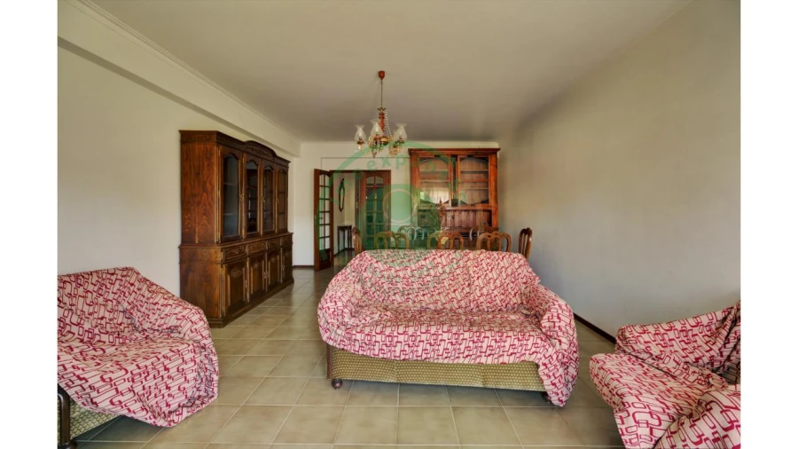 Apartamento T2 para Arrendamento em Tavarede Foto 5