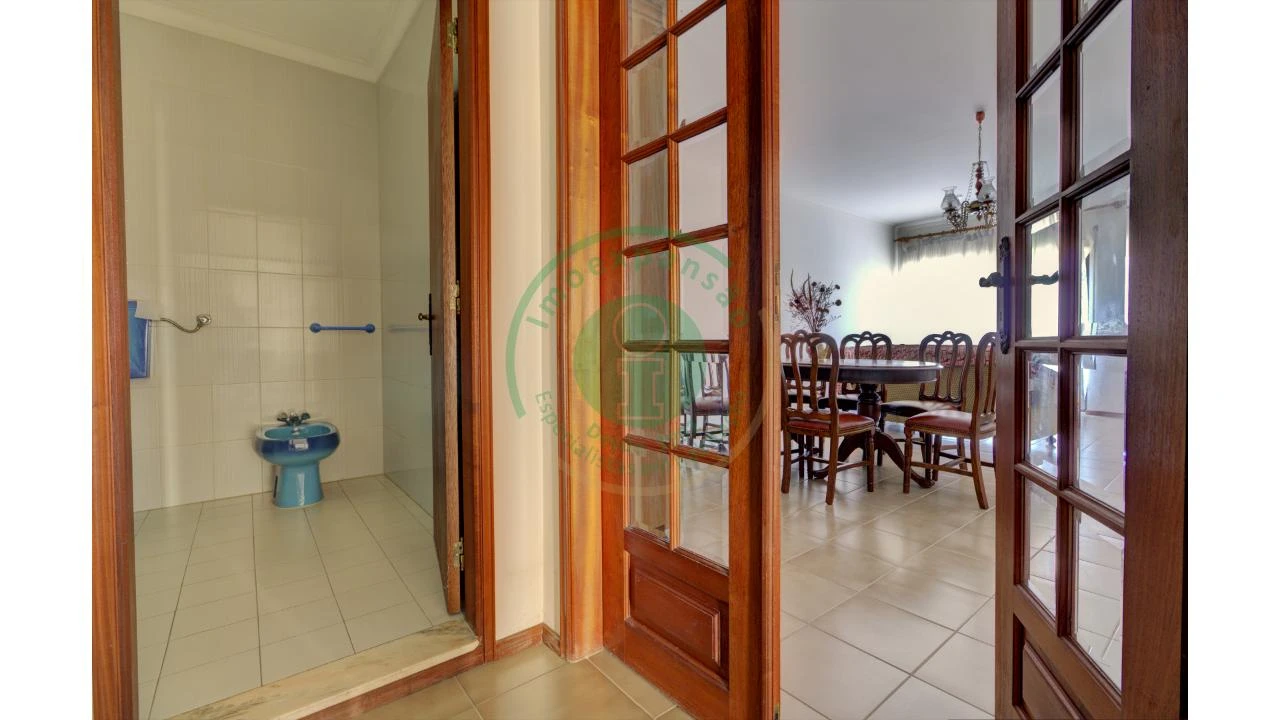 Apartamento T2 para Arrendamento em Tavarede Foto 16