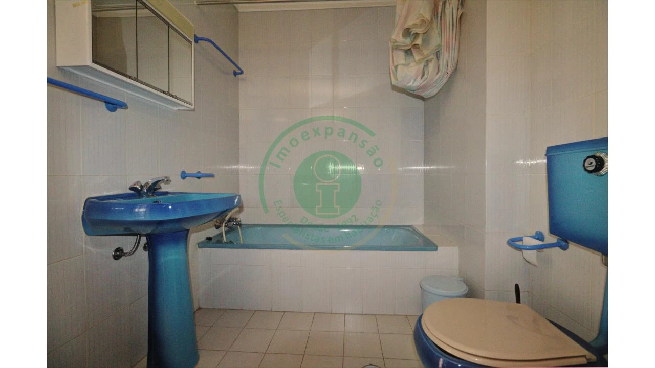 Apartamento T2 para Arrendamento em Tavarede Foto 17