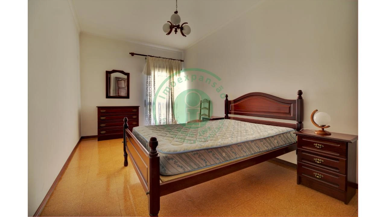 Apartamento T2 para Arrendamento em Tavarede Foto 18