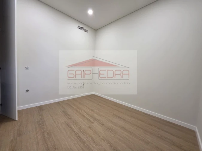 Apartamento T2 para Venda em Madalena Foto 20