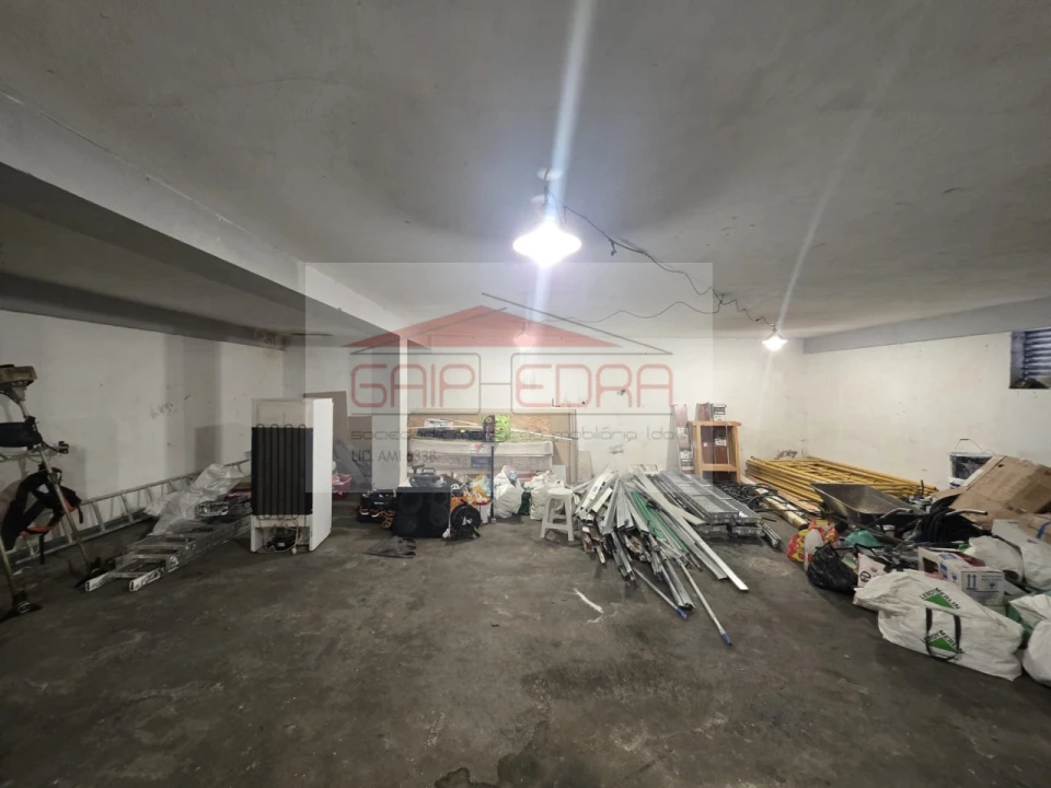 Garagem para Venda em Ermesinde Foto 7