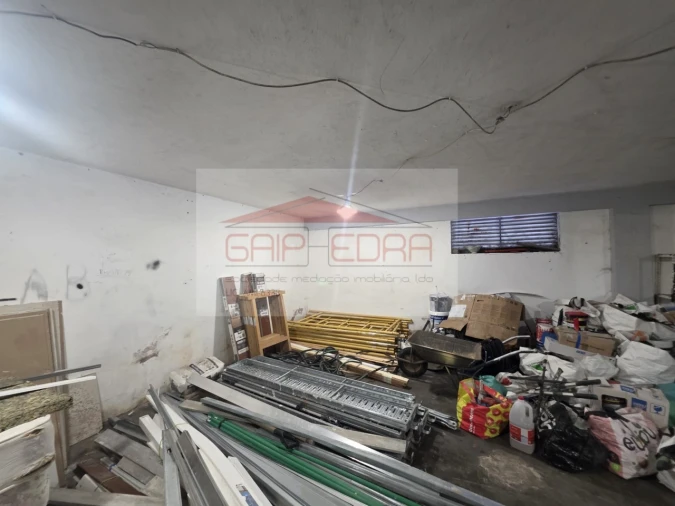Garagem para Venda em Ermesinde Foto 9