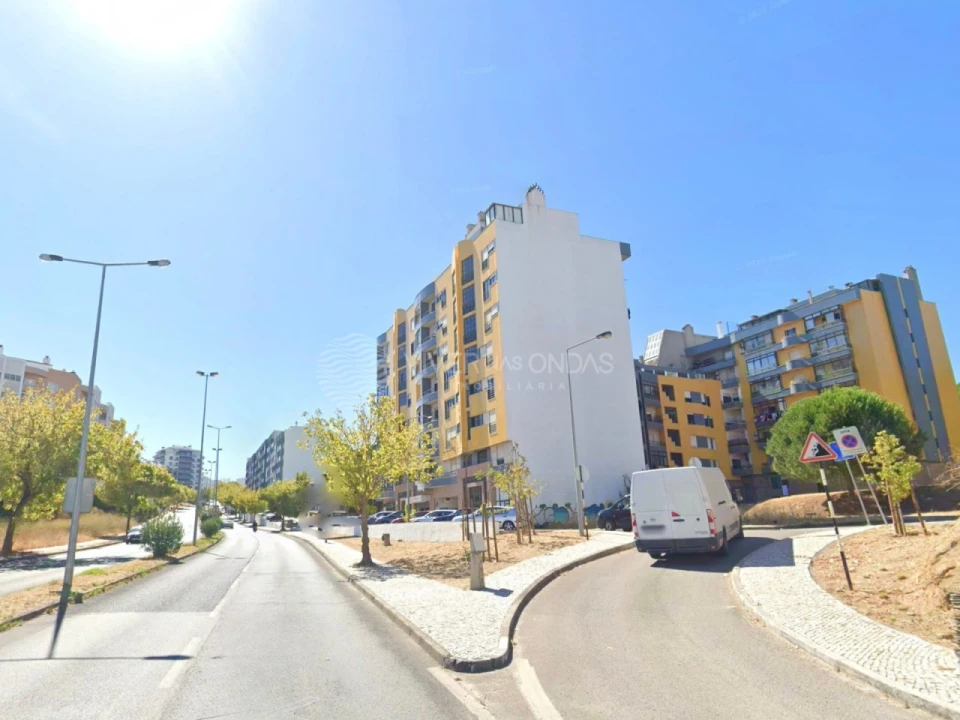 Apartamento T3 para Venda em Laranjeiro e Feijó Foto 28