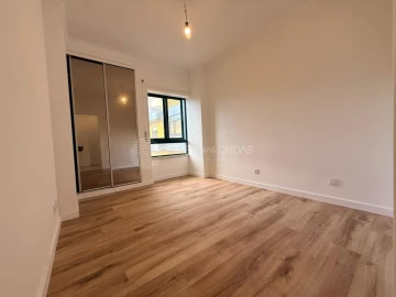 Apartamento T3 para Venda em Laranjeiro e Feijó