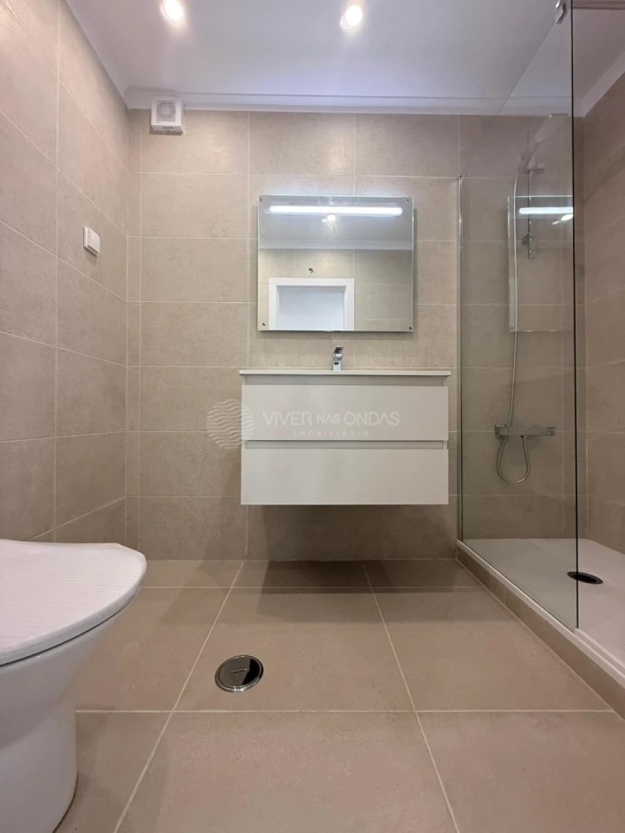 Apartamento T3 para Venda em Laranjeiro e Feijó Foto 11