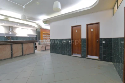 Loja para Venda em Mafamude e Vilar do Paraíso