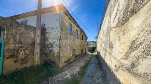 Moradia T1 para Venda em Santa Marinha do Zezere