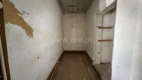 Moradia T1 para Venda em Santa Marinha do Zezere
