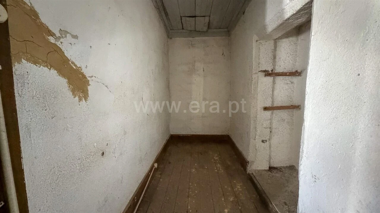 Moradia T1 para Venda em Santa Marinha do Zezere Foto 14