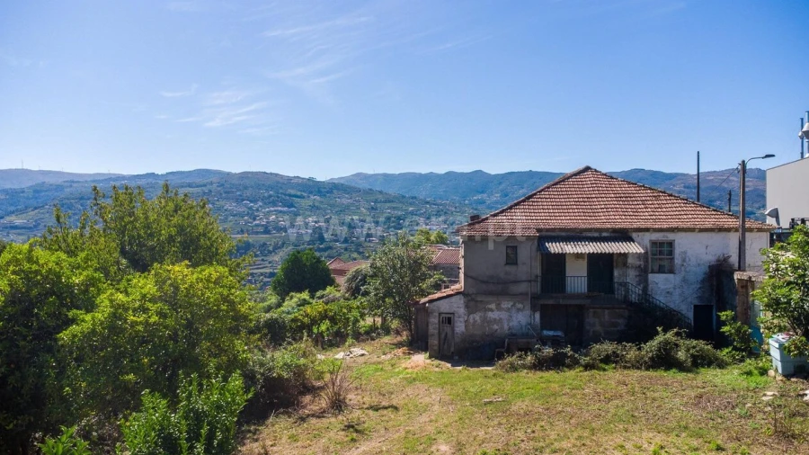 Moradia T1 para Venda em Santa Marinha do Zezere