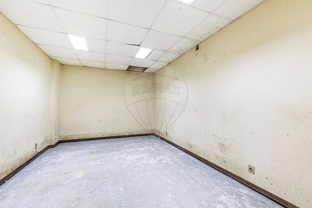 Garagem para Venda em Queluz e Belas Foto 11