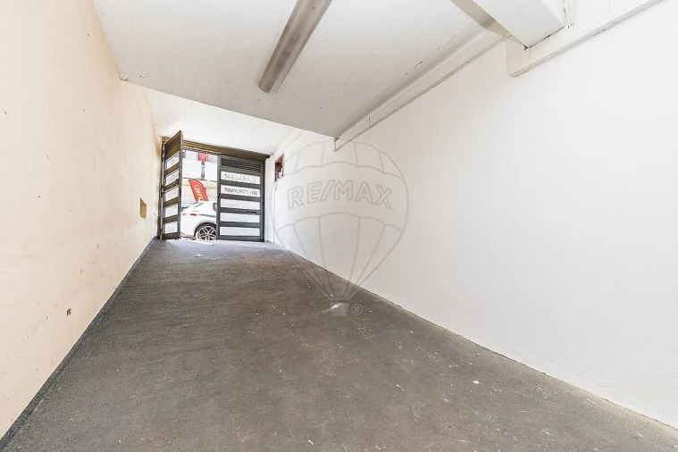 Garagem para Venda em Queluz e Belas Foto 14