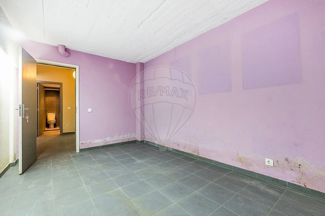 Garagem para Venda em Queluz e Belas Foto 16