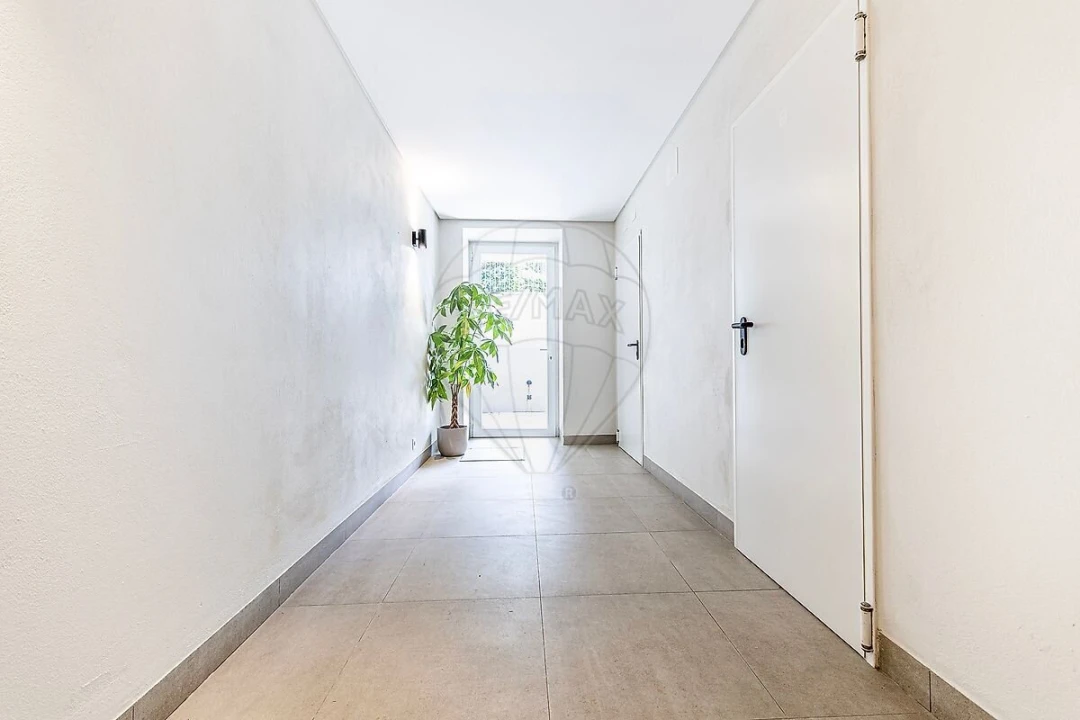 Apartamento T2 para Venda em Avenidas Novas Foto 16