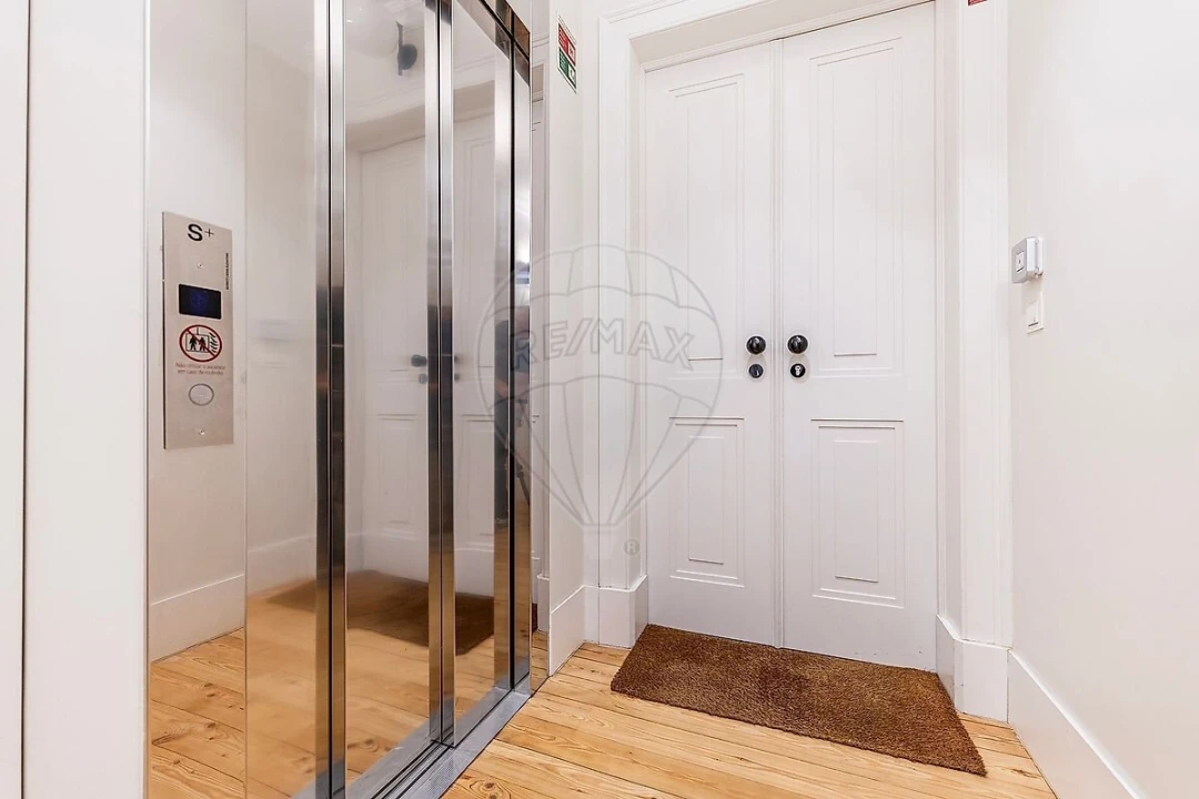 Apartamento T2 para Venda em Avenidas Novas Foto 3