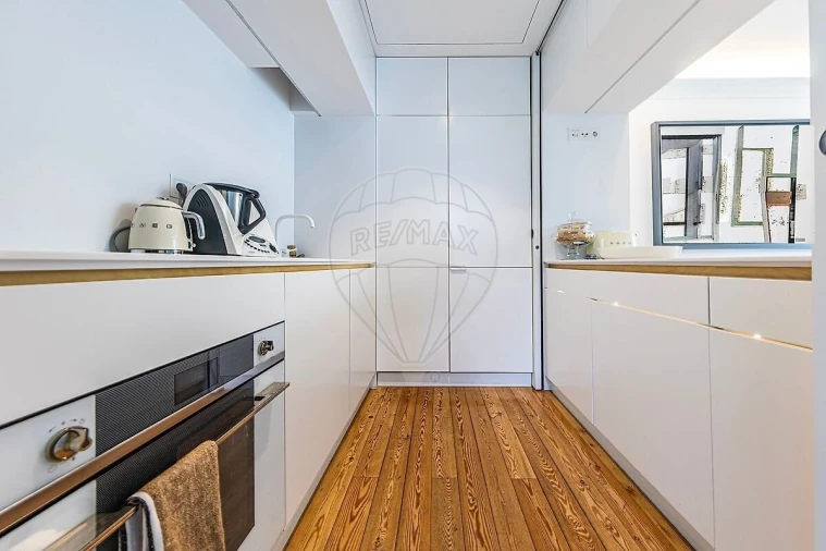 Apartamento T2 para Venda em Avenidas Novas Foto 6
