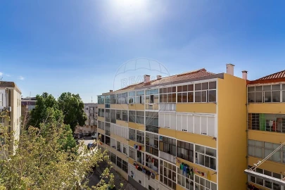 Apartamento T3 para Venda em Almada, Cova da Piedade, Pragal e Cacilhas