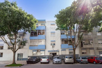 Apartamento T3 para Venda em Almada, Cova da Piedade, Pragal e Cacilhas