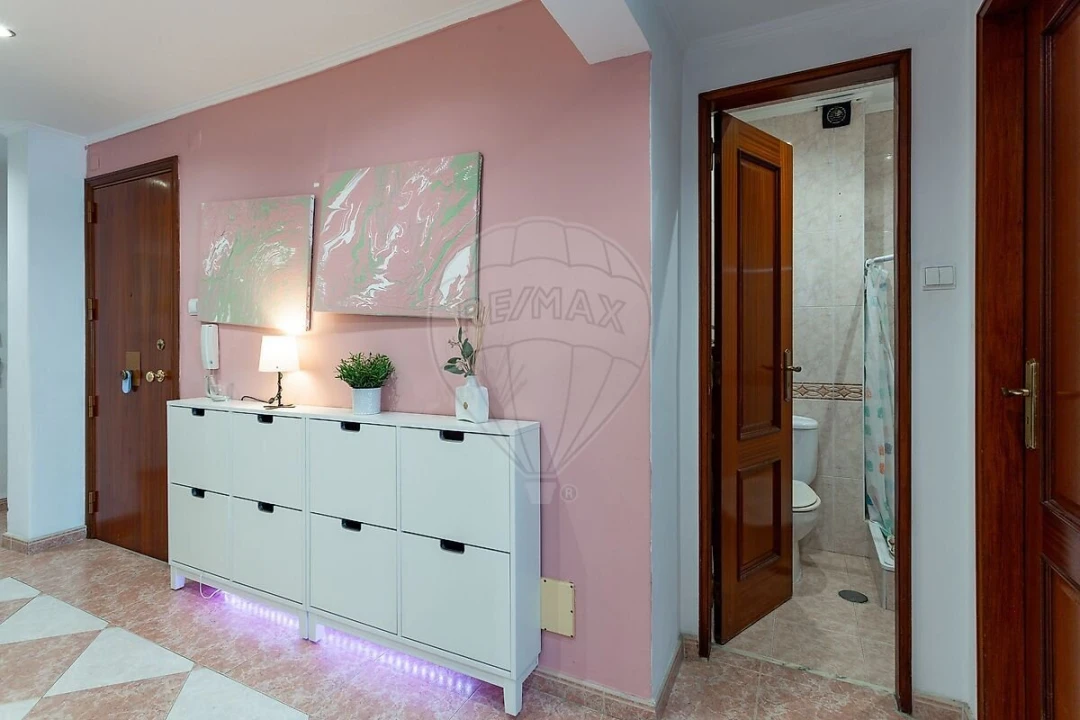 Apartamento T3 para Venda em Almada, Cova da Piedade, Pragal e Cacilhas Foto 15