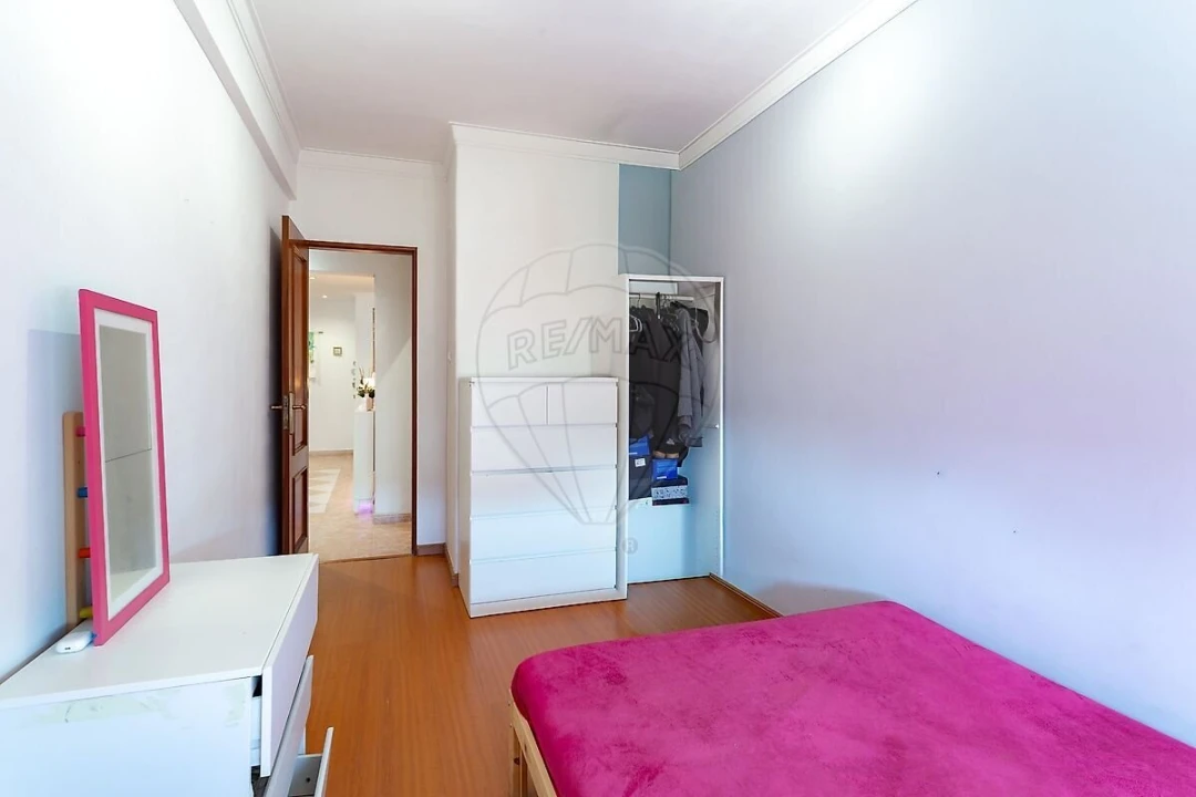 Apartamento T3 para Venda em Almada, Cova da Piedade, Pragal e Cacilhas Foto 22