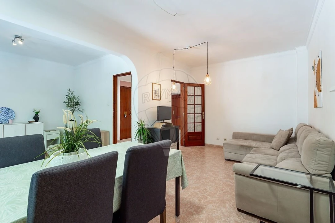 Apartamento T3 para Venda em Almada, Cova da Piedade, Pragal e Cacilhas Foto 4