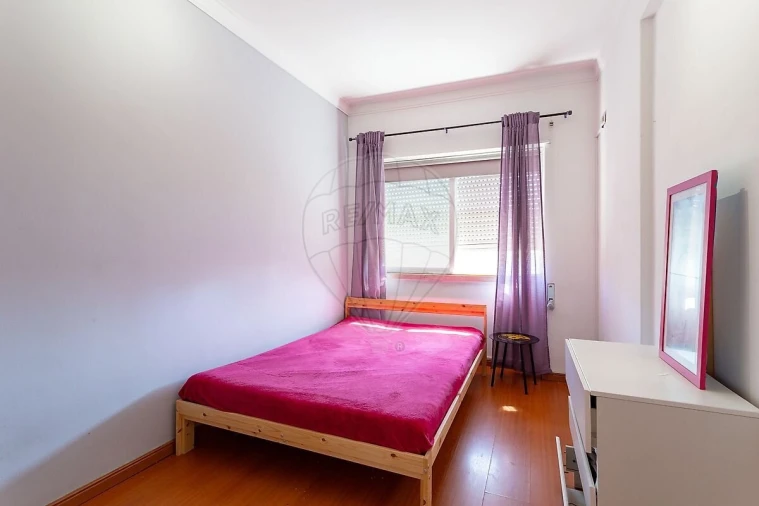 Apartamento T3 para Venda em Almada, Cova da Piedade, Pragal e Cacilhas Foto 19