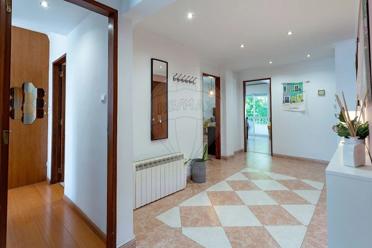 Apartamento T3 para Venda em Almada, Cova da Piedade, Pragal e Cacilhas Foto 20