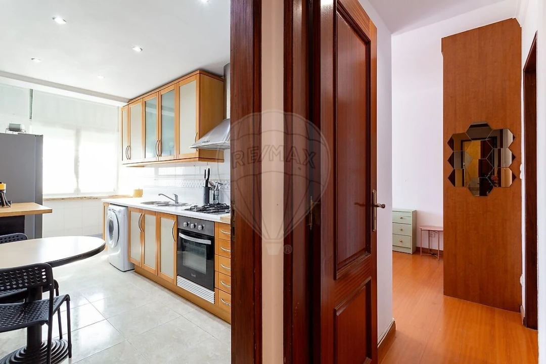 Apartamento T3 para Venda em Almada, Cova da Piedade, Pragal e Cacilhas Foto 27