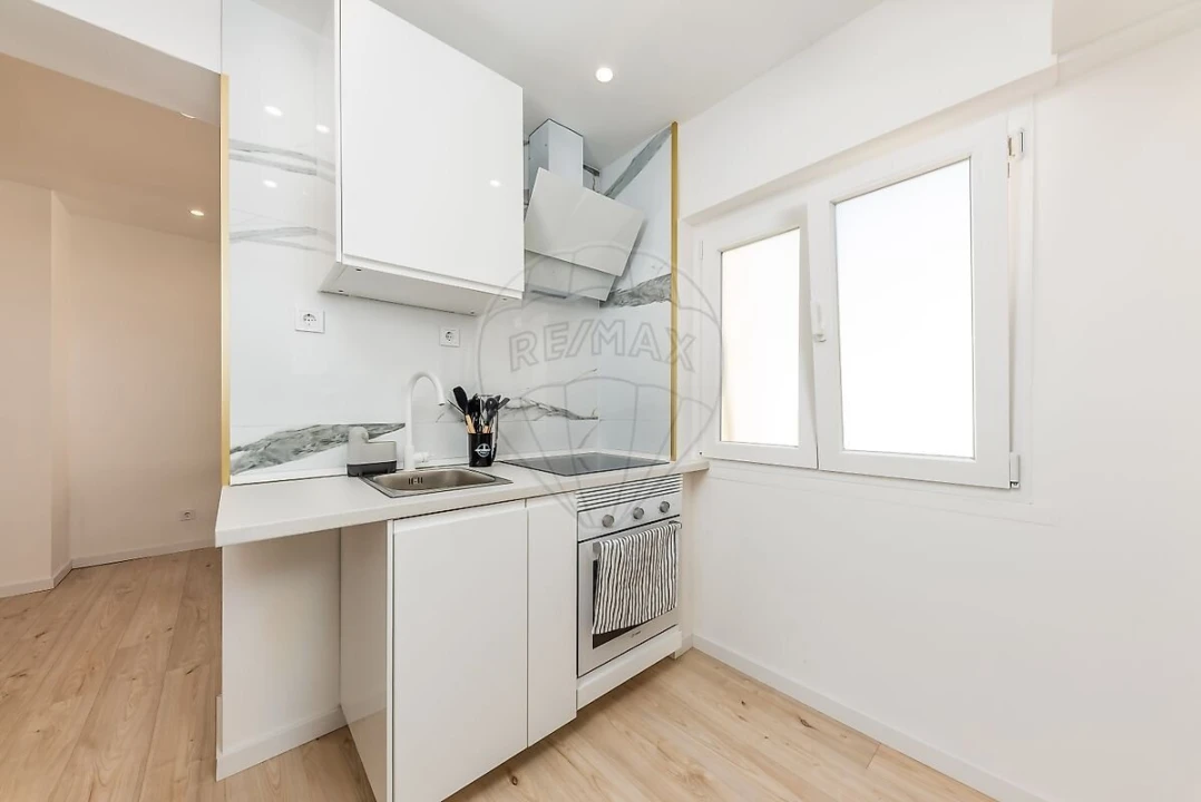 Apartamento T3 para Venda em Rio de Mouro Foto 6