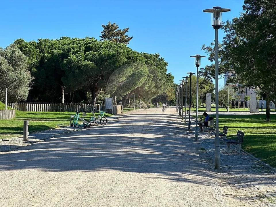 Apartamento T3 para Venda em Parque das Nações Foto 32