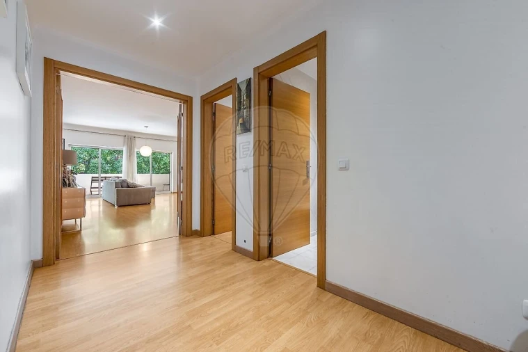 Apartamento T3 para Venda em Parque das Nações Foto 9