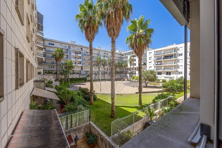 Apartamento T3 para Venda em Parque das Nações Foto 27