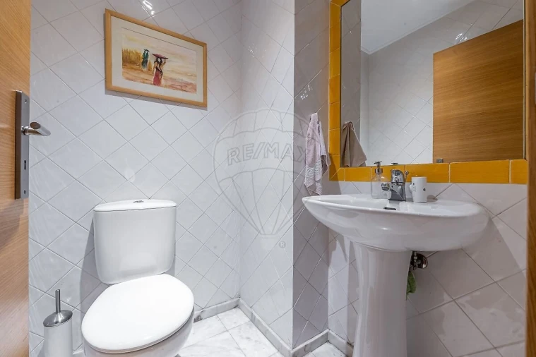 Apartamento T3 para Venda em Parque das Nações Foto 8