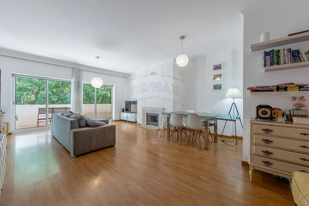 Apartamento T3 para Venda em Parque das Nações Foto 6
