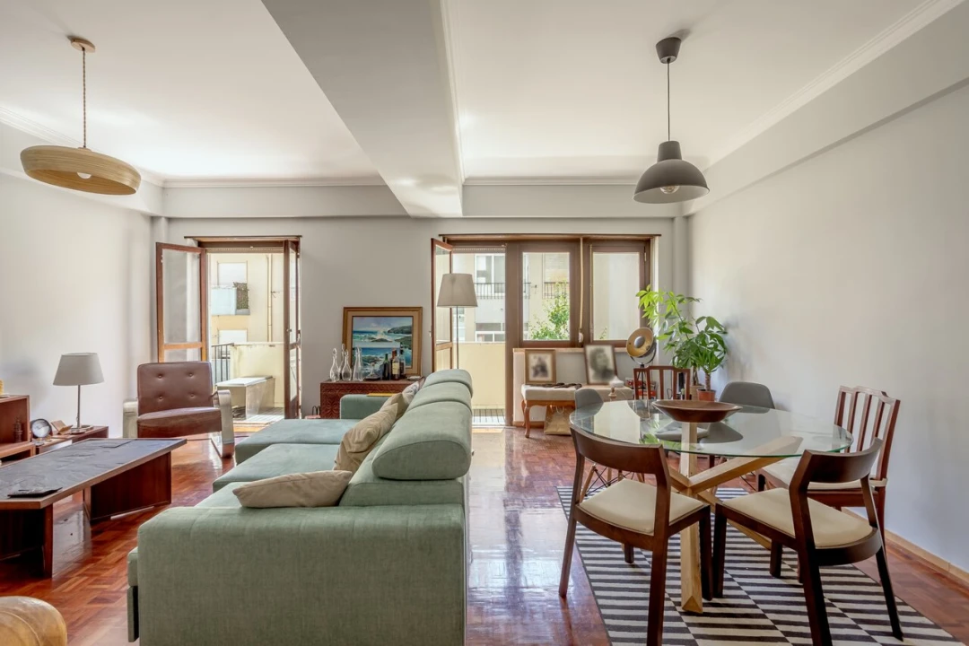 Apartamento T2 para Venda em Oeiras e São Julião da Barra, Paço de Arcos e Caxias Foto 1