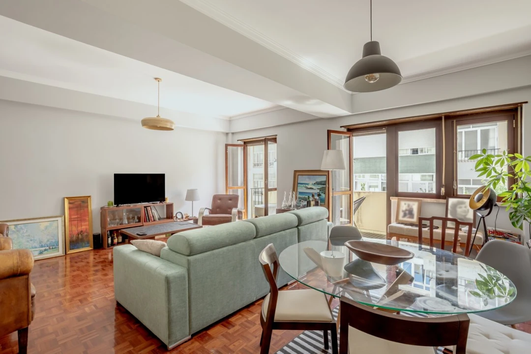 Apartamento T2 para Venda em Oeiras e São Julião da Barra, Paço de Arcos e Caxias Foto 3