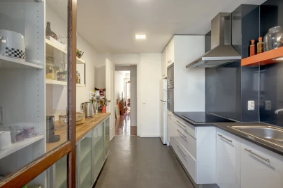 Apartamento T2 para Venda em Oeiras e São Julião da Barra, Paço de Arcos e Caxias