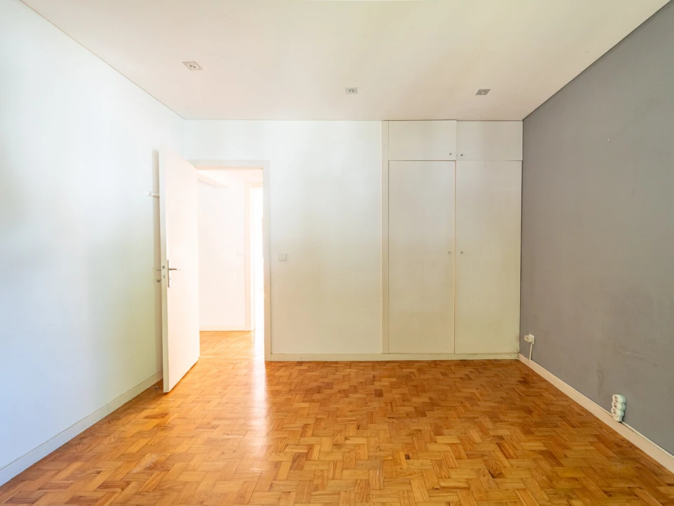 Apartamento T3 para Venda em Ramalde Foto 8